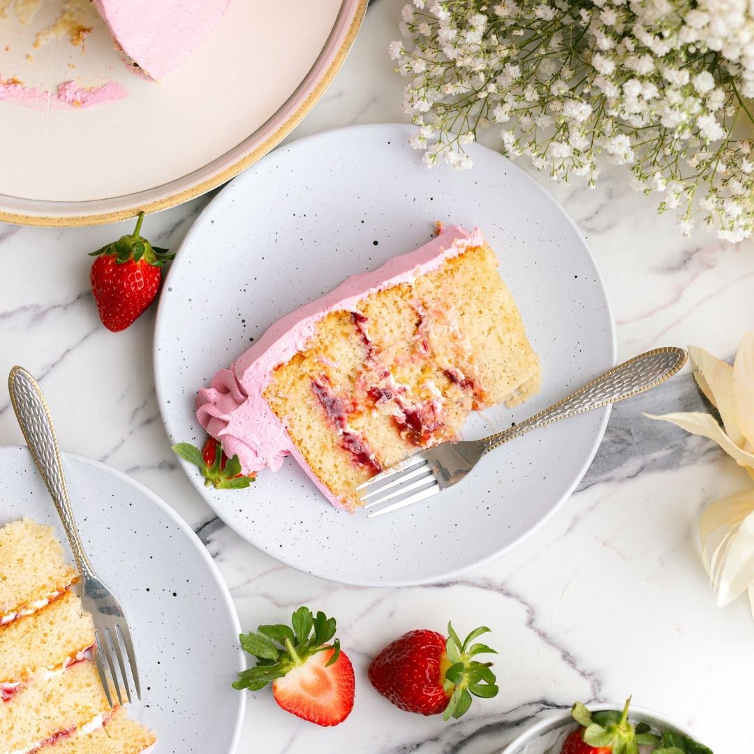 Mango Strawberry Cake